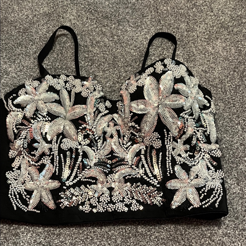 Bustier black with straps. Beautiful sequins silver new size med 6